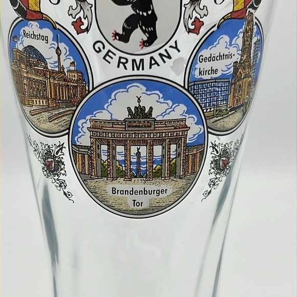BERLIN GERMANY 9” tall BEER GLASS COLLECTIBLE - Picture 3 of 8